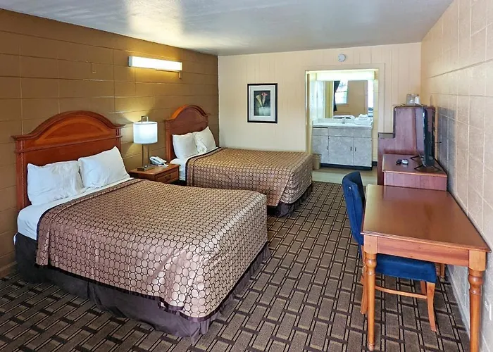 M Star Hotel Cleveland